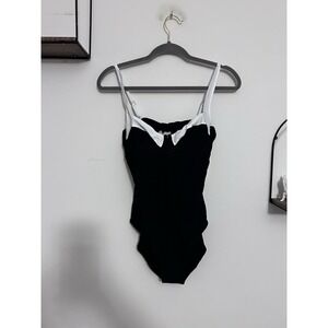 NWT Quince Black & White Italian Underwire One Piece Swimsuit Size Medium